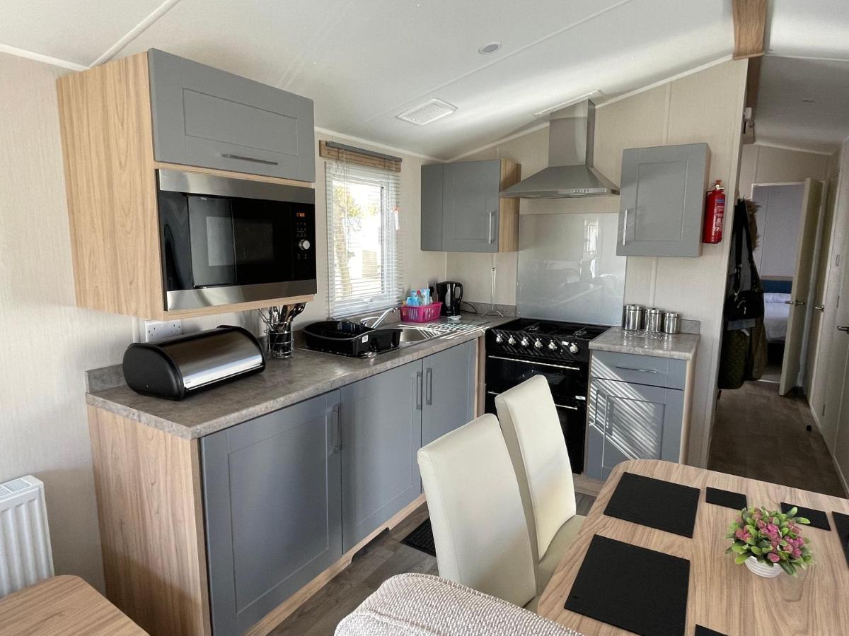 Private Rented Caravan Situated At Southview Holiday Park Winthorpe  Ngoại thất bức ảnh